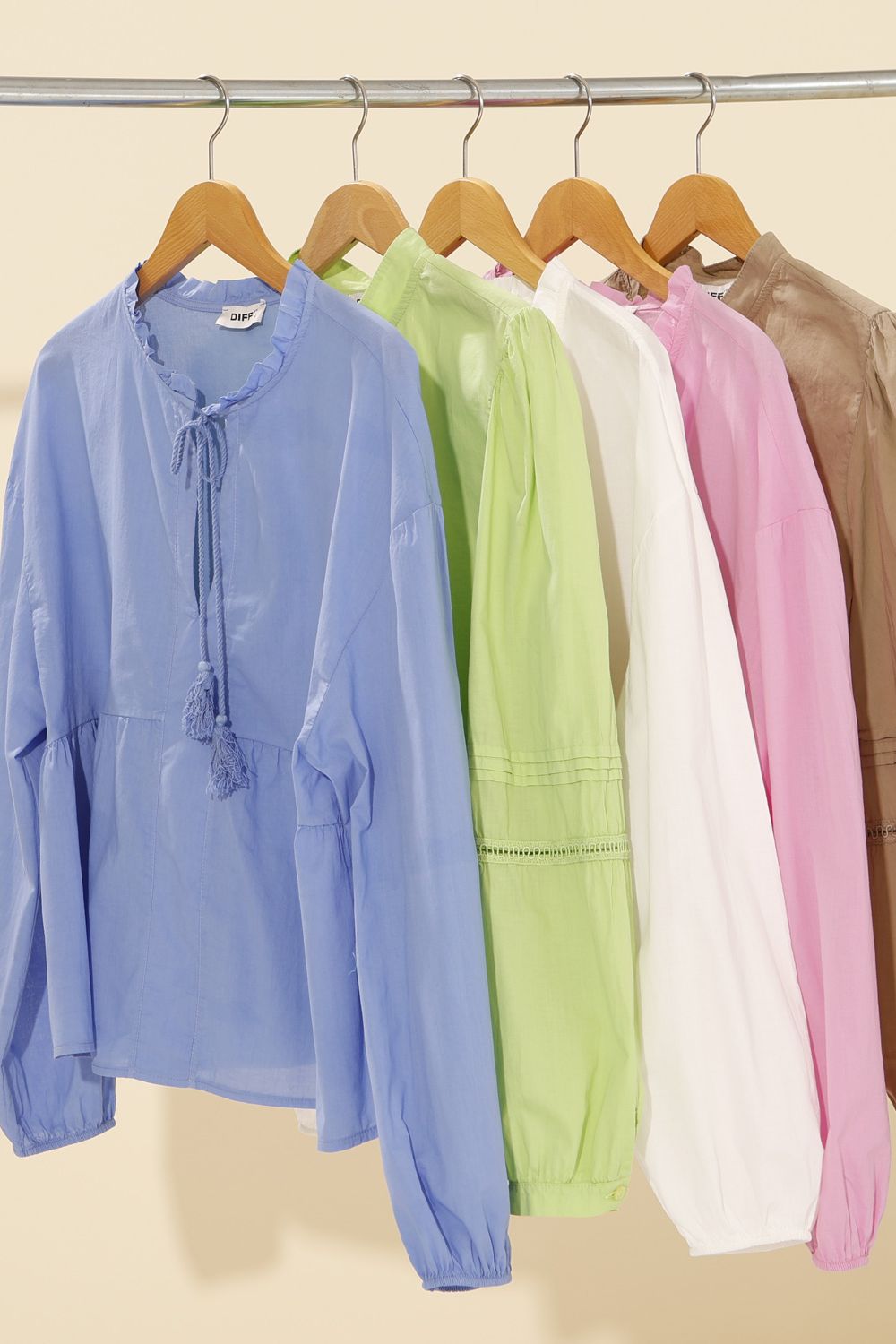 diff-farben-29-1-26-lt2-4-0141D207891-49B0-1E1F-1CBA-7C9C43CABA2B.jpg